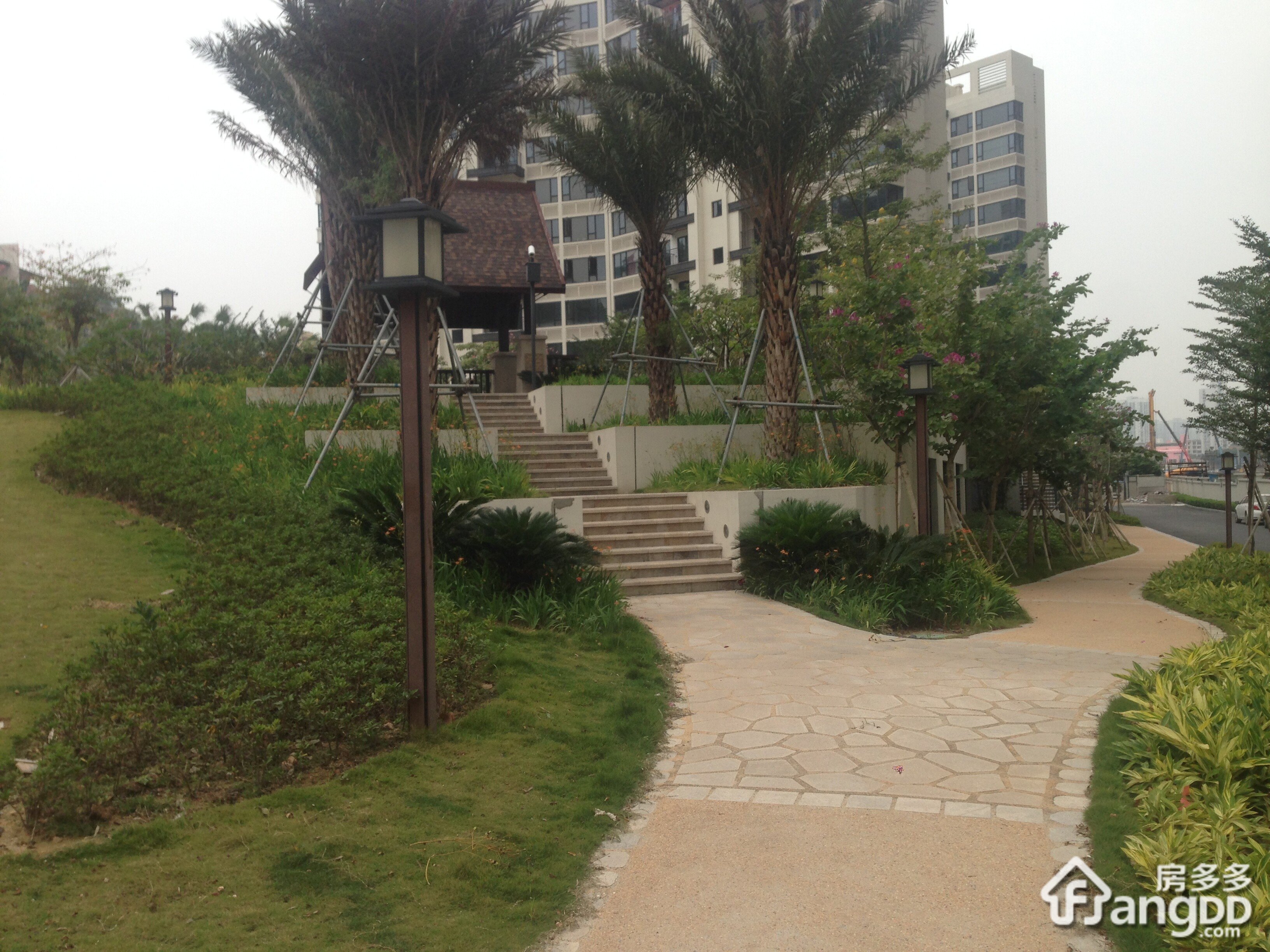 华发峰景名苑小区图片