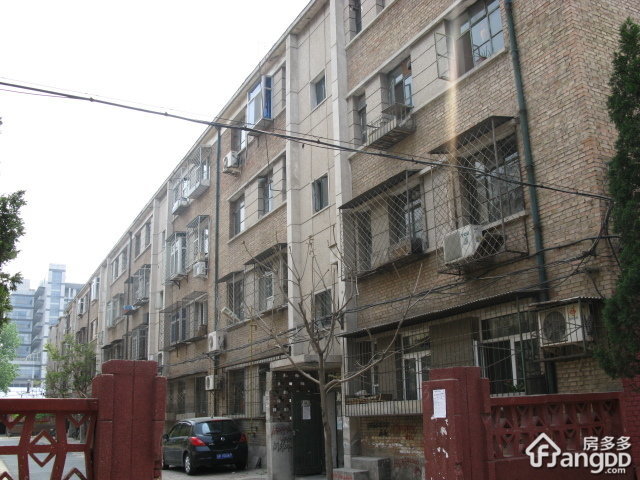 五街公安局宿舍小区图片