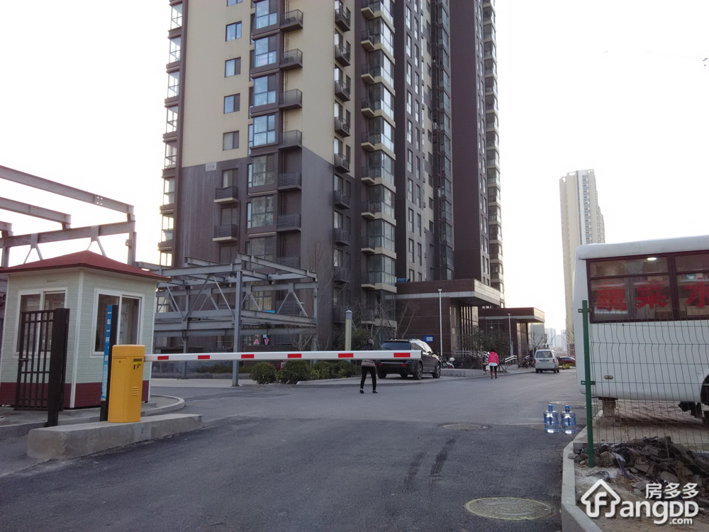皇冠国际一期小区图片