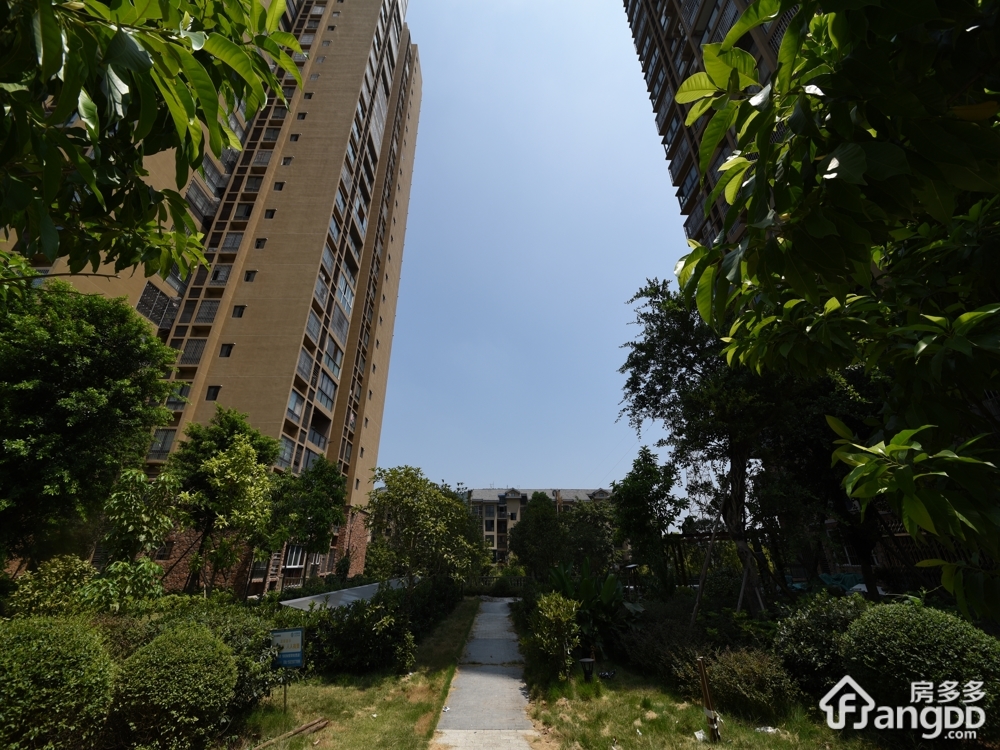 东和花园小区图片