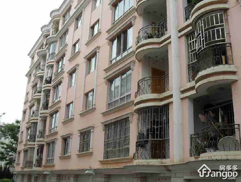 南疆花园小区图片